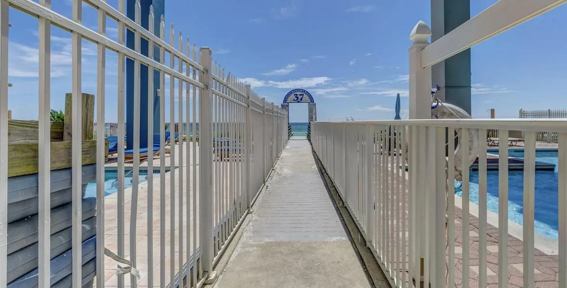 Grandview East Resort 604 - Shore Is Nice Panama City Beach 0*,  United States